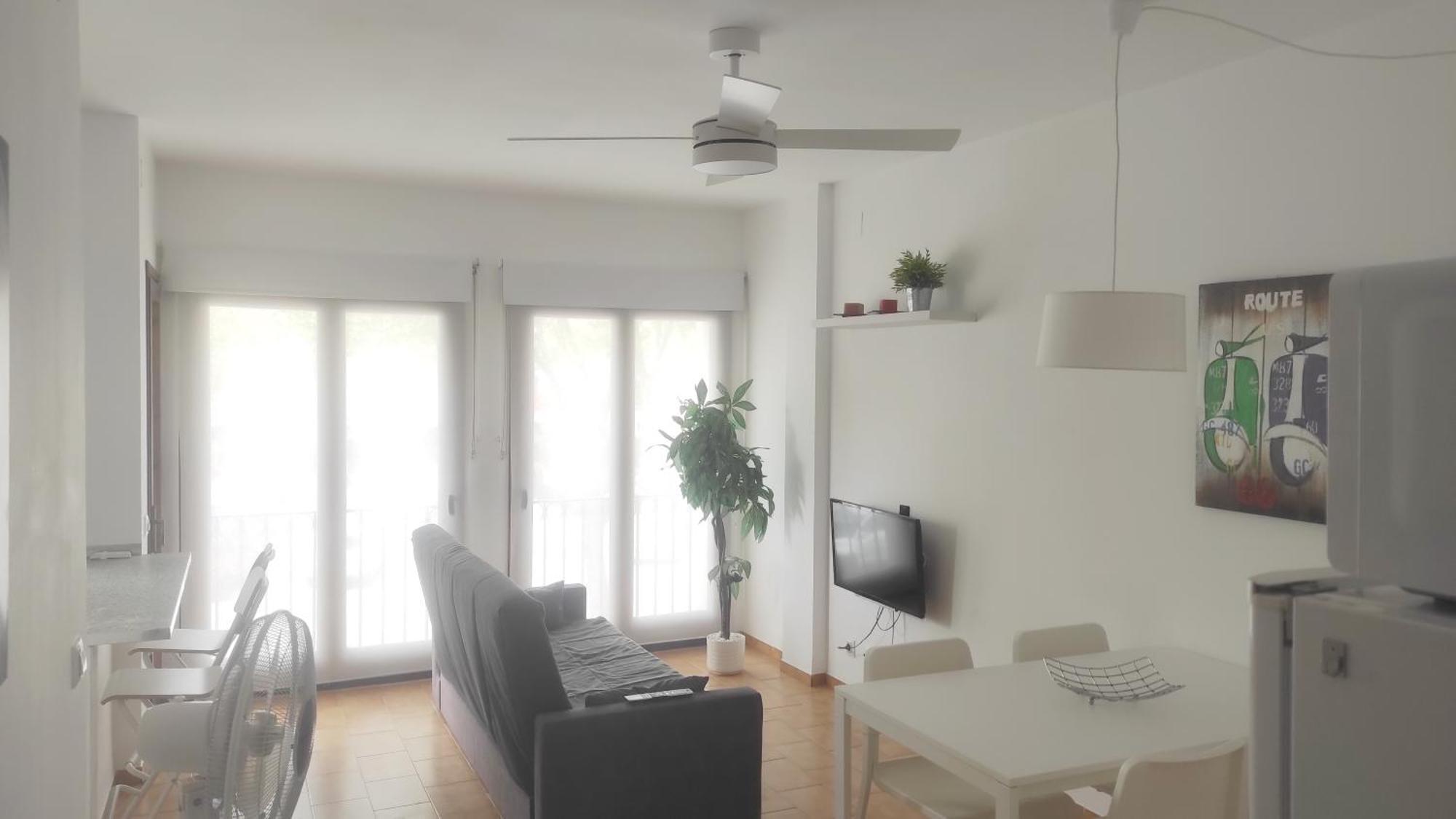 Apartamento Renovado, Luminoso, A 300m De La Playa * Empuriabrava